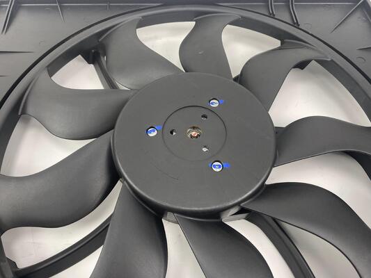 System chłodzenia powietrza dla VW Multivan 850W Elektryczny wentylator chłodzący 7E0121205B 7E0121205J